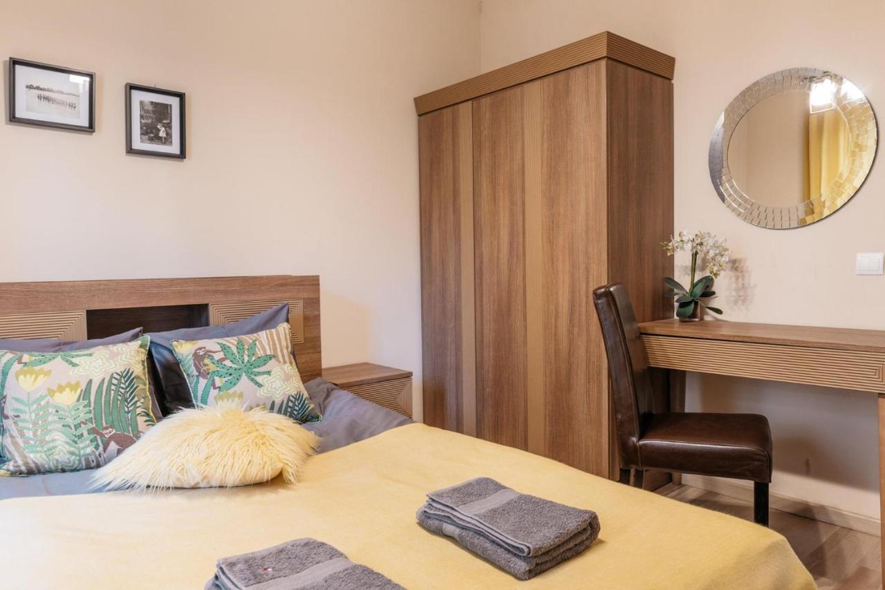 Wawel Apartments - Loftaffair Cracovie Extérieur photo